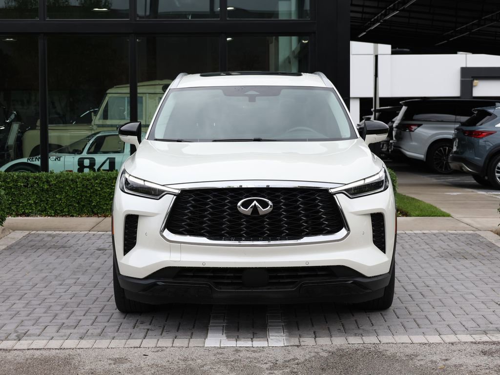Certified 2023 INFINITI QX60 Luxe w/ Cargo Package image 3