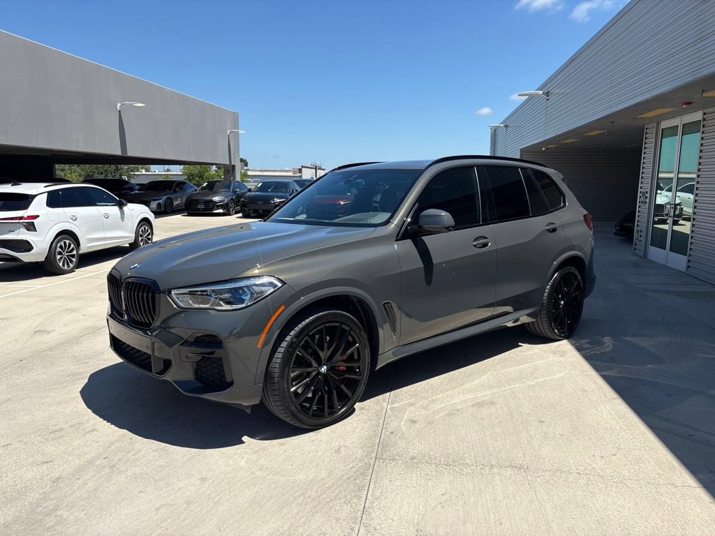 Used 2022 BMW X5 M50i w/ Executive Package AWD/4WD image 6