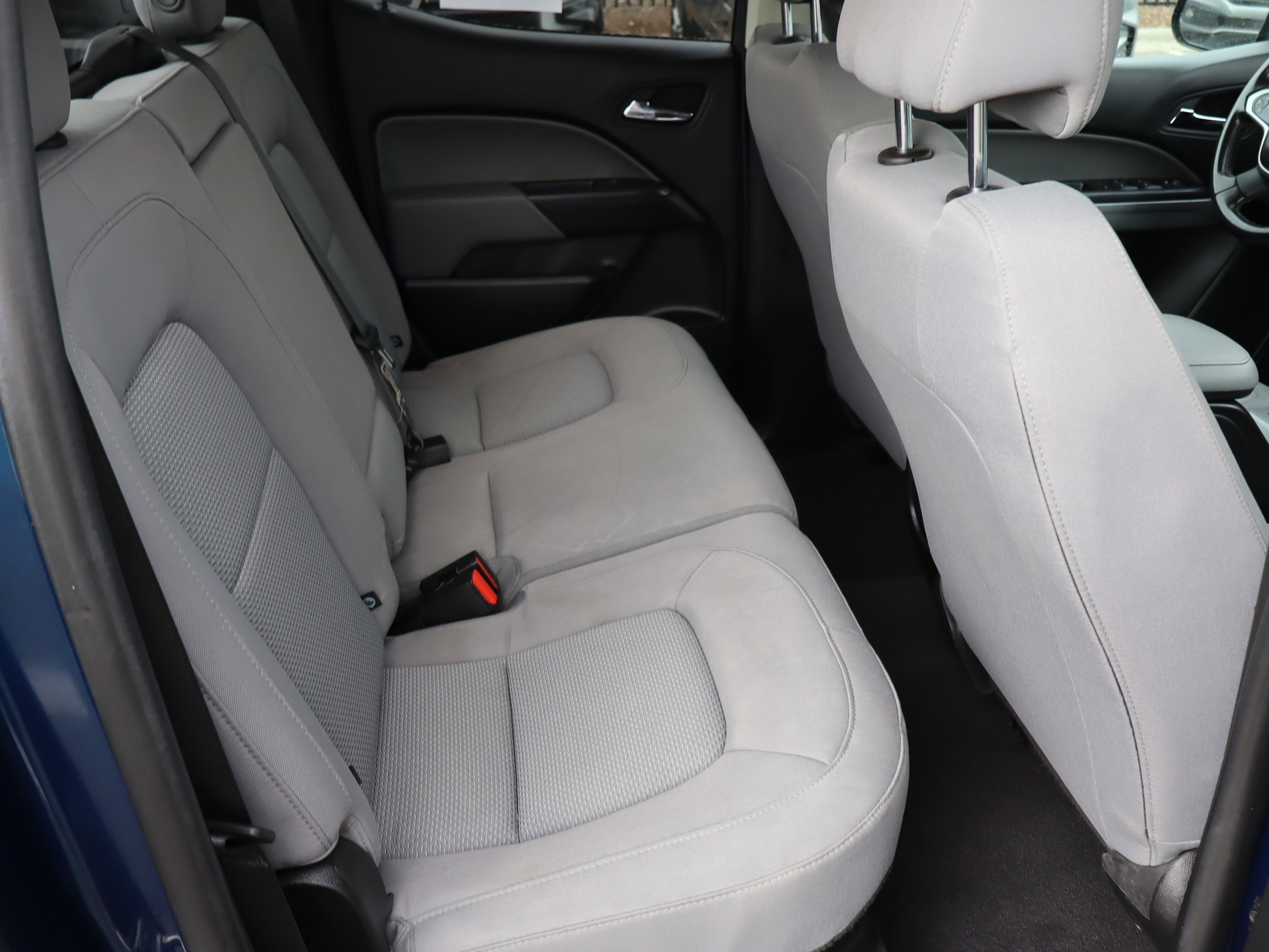 Used 2020 Chevrolet Colorado LT image 36