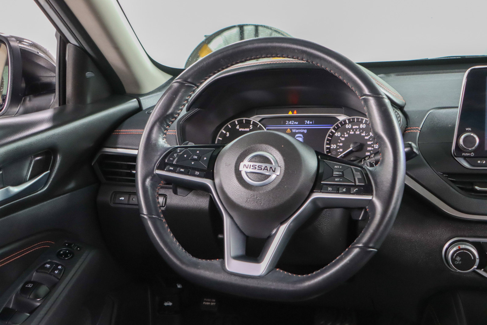 Used 2021 Nissan Altima 2.5 SR FWD image 12