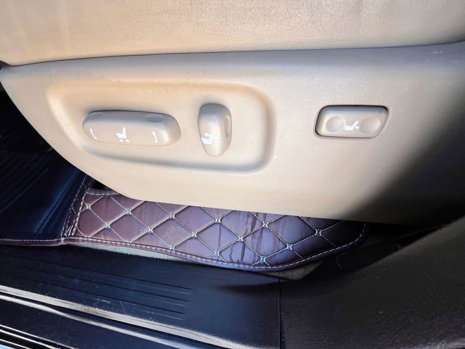 Used 2008 Toyota Land Cruiser image 17