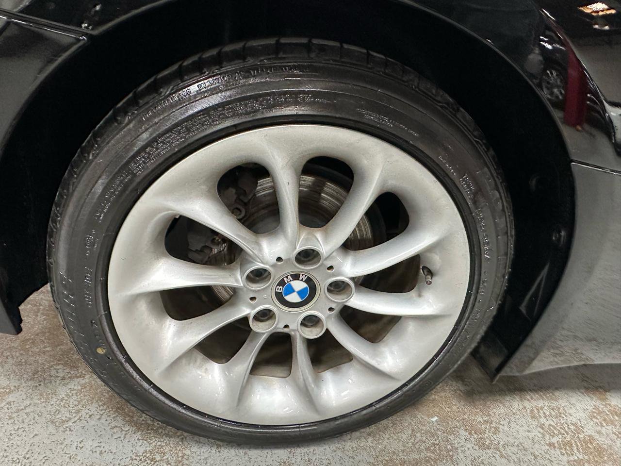 Used 2003 BMW Z4 2.5i image 18