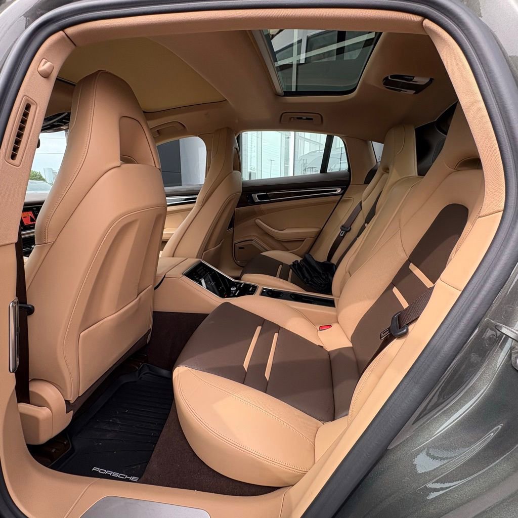 Used 2023 Porsche Panamera 4 AWD/4WD image 10