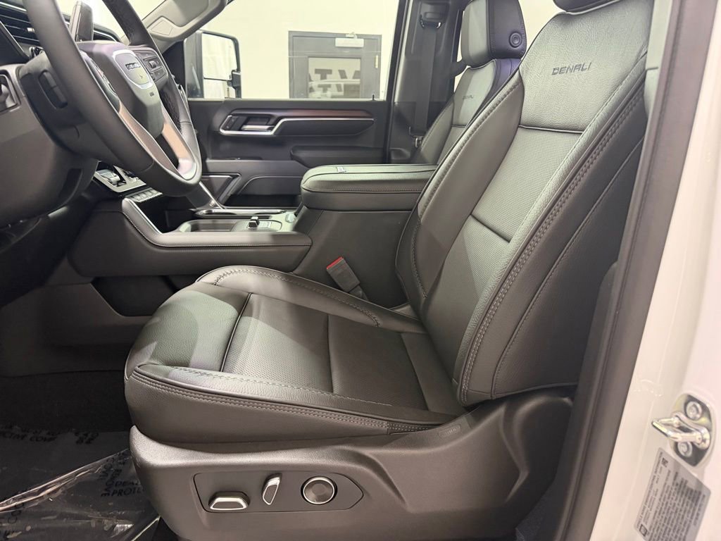 New 2026 GMC Sierra 2500 Denali w/ Denali Reserve Package image 29