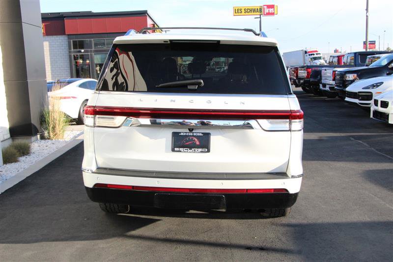 Used 2022 Lincoln Navigator L Reserve AWD/4WD image 7