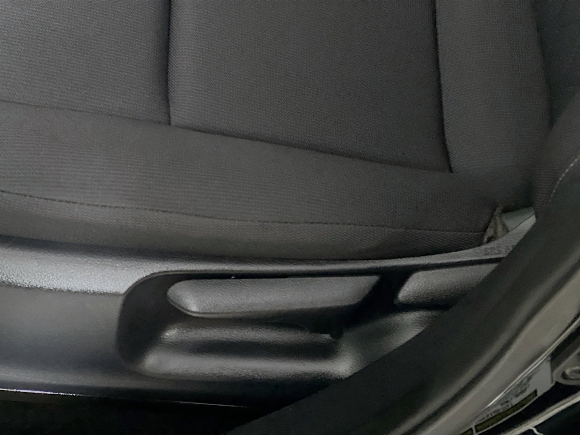 Used 2025 Toyota Corolla LE FWD image 16