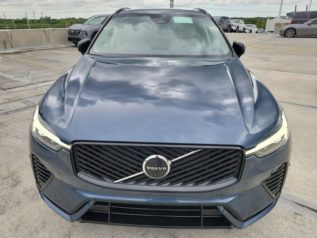New 2026 Volvo XC60 T8 Ultra w/ Protection Package AWD/4WD image 2