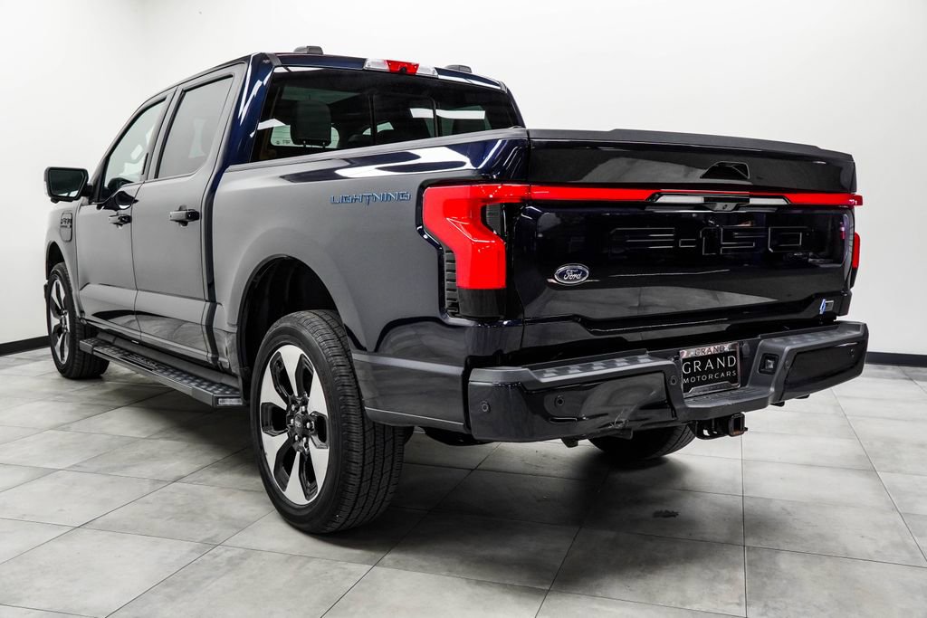 Used 2022 Ford F150 Lightning Platinum image 11