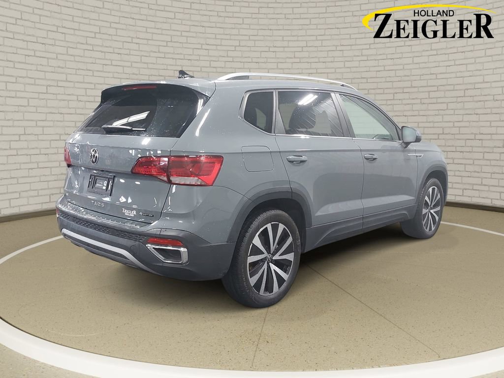 Used 2023 Volkswagen Taos SE w/ Panoramic Sunroof Package AWD/4WD image 5