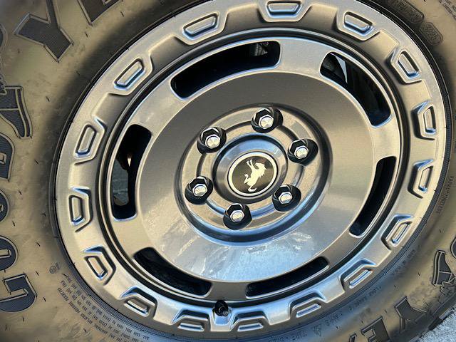 Used 2025 Ford Bronco Badlands AWD/4WD image 34