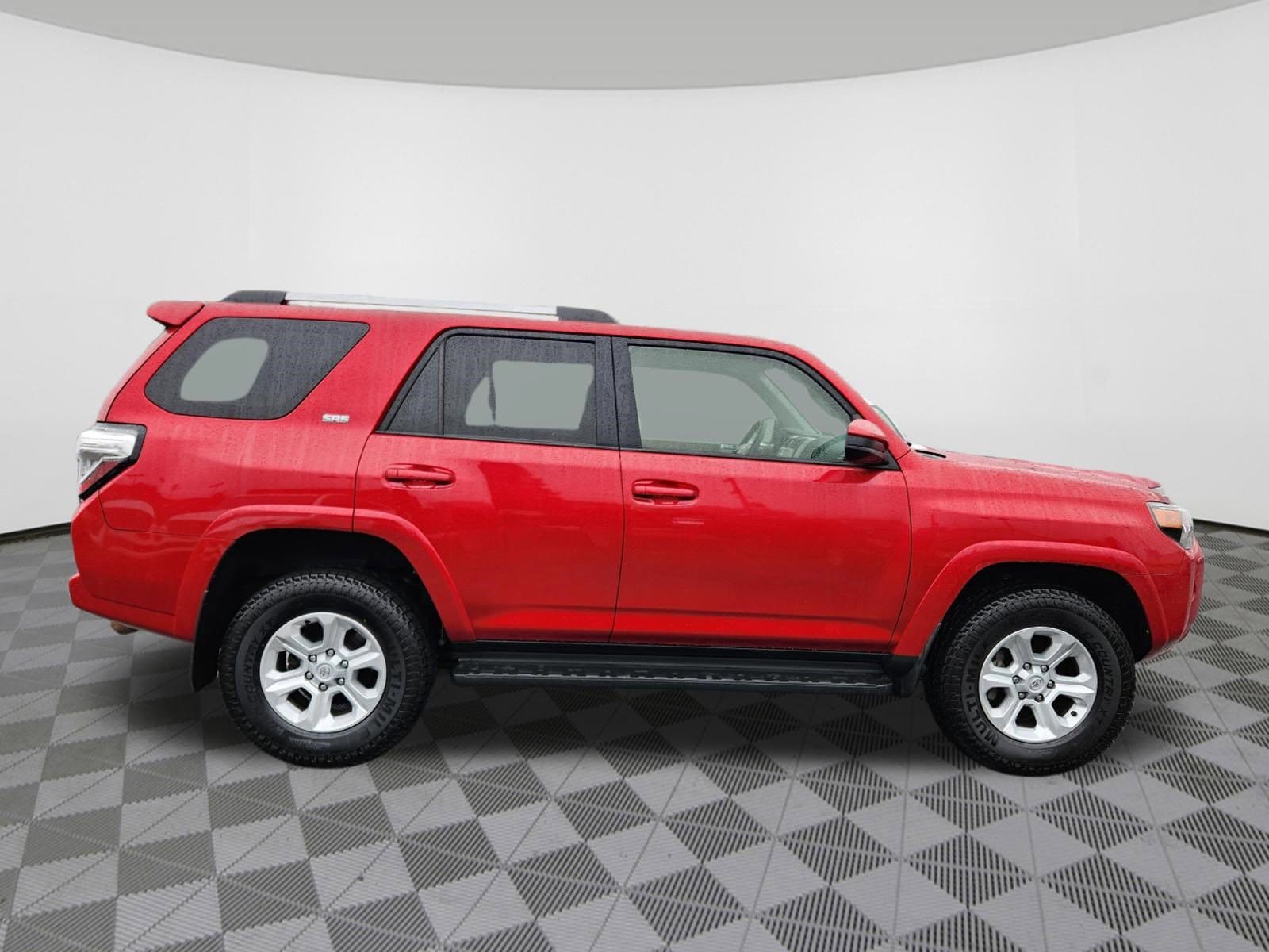 Used 2024 Toyota 4Runner SR5 AWD/4WD image 6