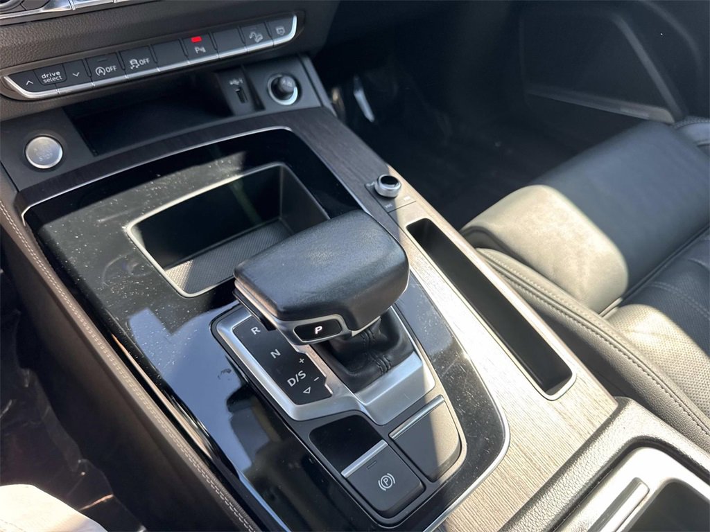 Used 2022 Audi Q5 2.0T Premium Plus w/ Premium Plus Package image 27
