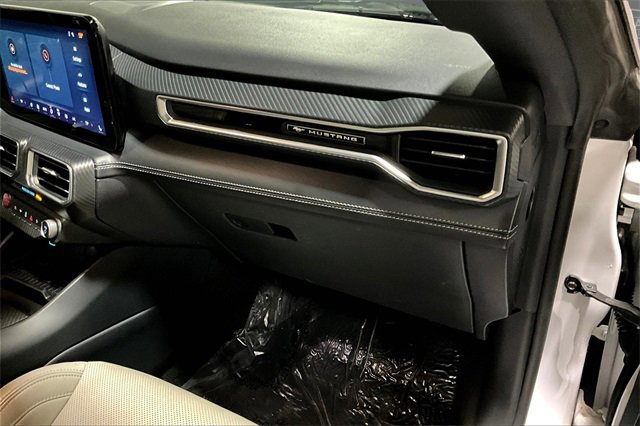 Used 2024 Ford Mustang GT Premium image 32