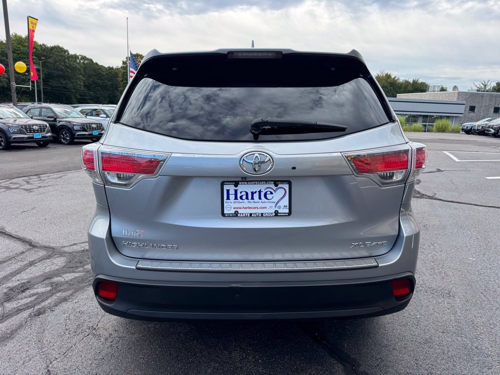 Used 2014 Toyota Highlander XLE AWD/4WD image 6