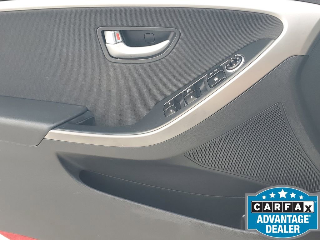 Used 2017 Hyundai Elantra GT image 25