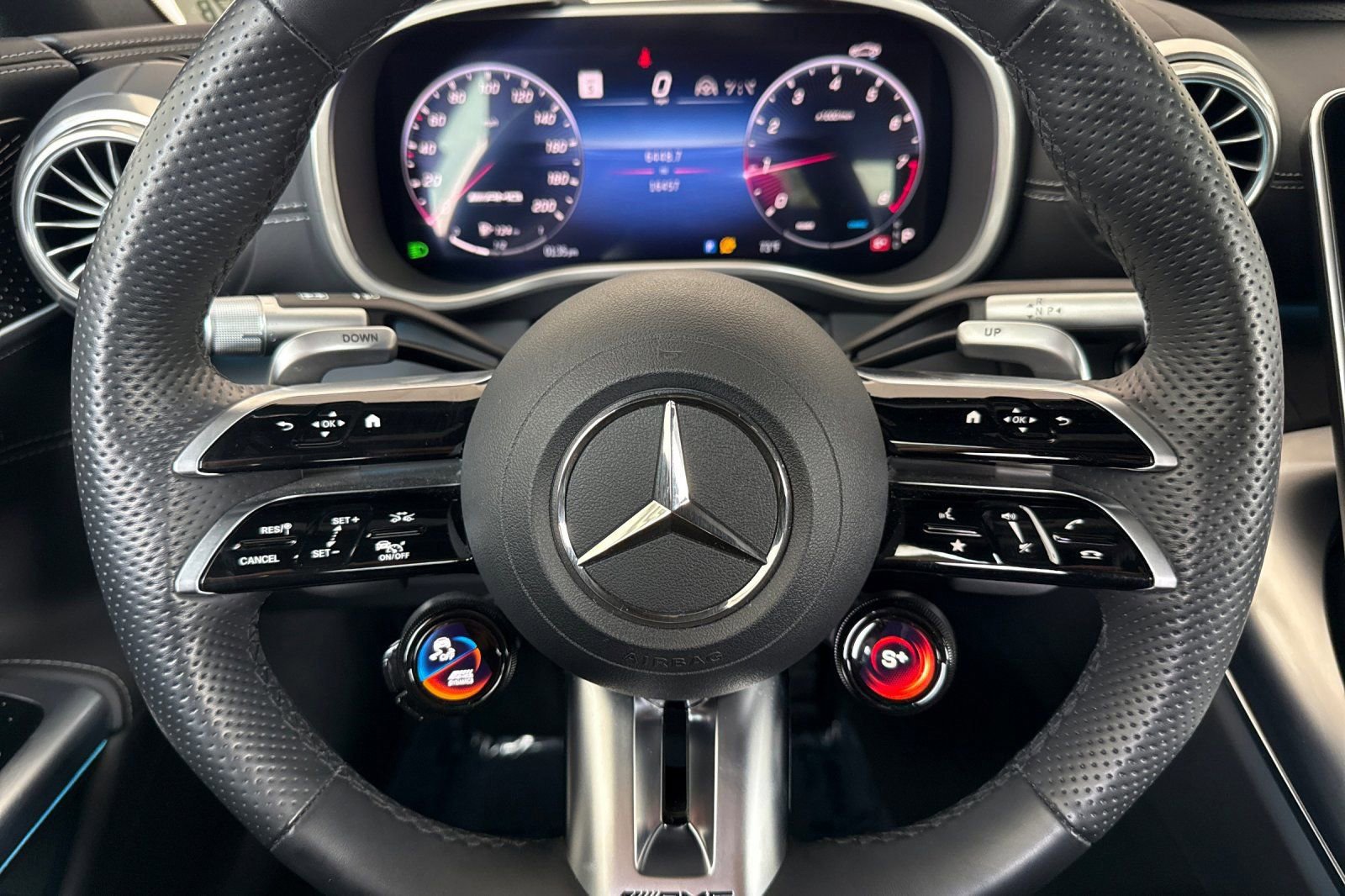 Certified 2023 Mercedes-Benz SL 43 AMG image 28