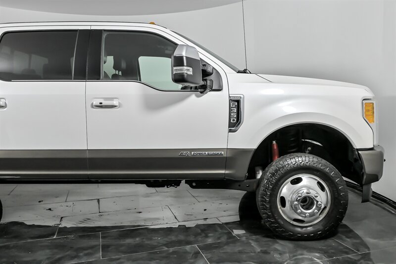 Used 2017 Ford F350 King Ranch w/ FX4 Off-Road Package AWD/4WD image 11