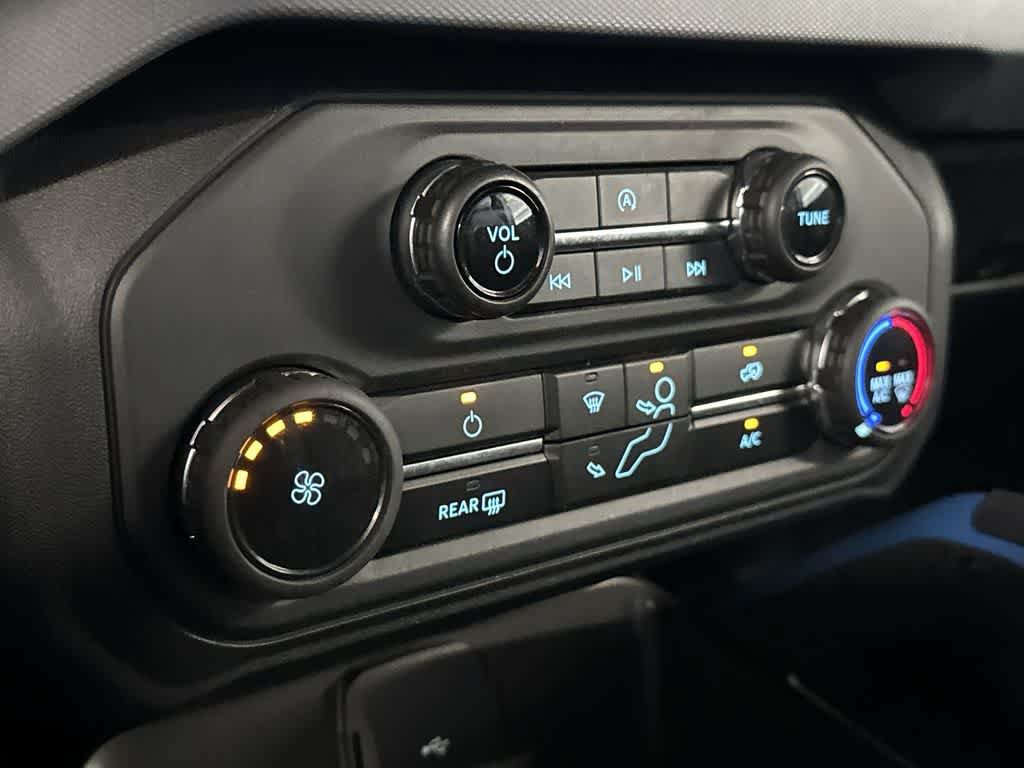 Used 2023 Ford Bronco Black Diamond AWD/4WD image 19