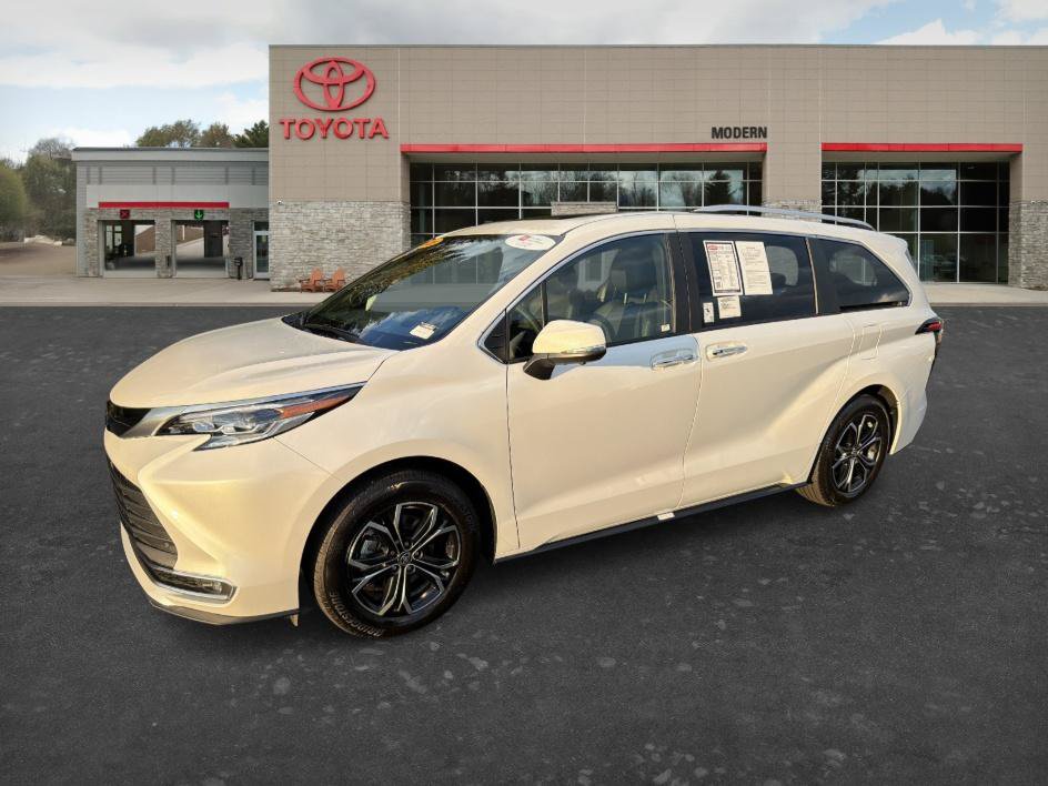 Certified 2026 Toyota Sienna Platinum AWD/4WD image 1