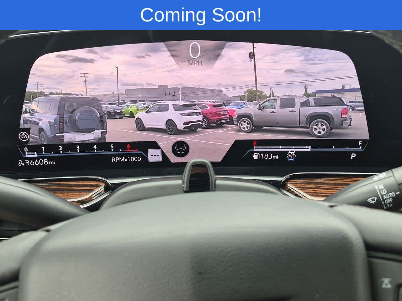 Used 2023 Cadillac Escalade Premium Luxury AWD/4WD image 37
