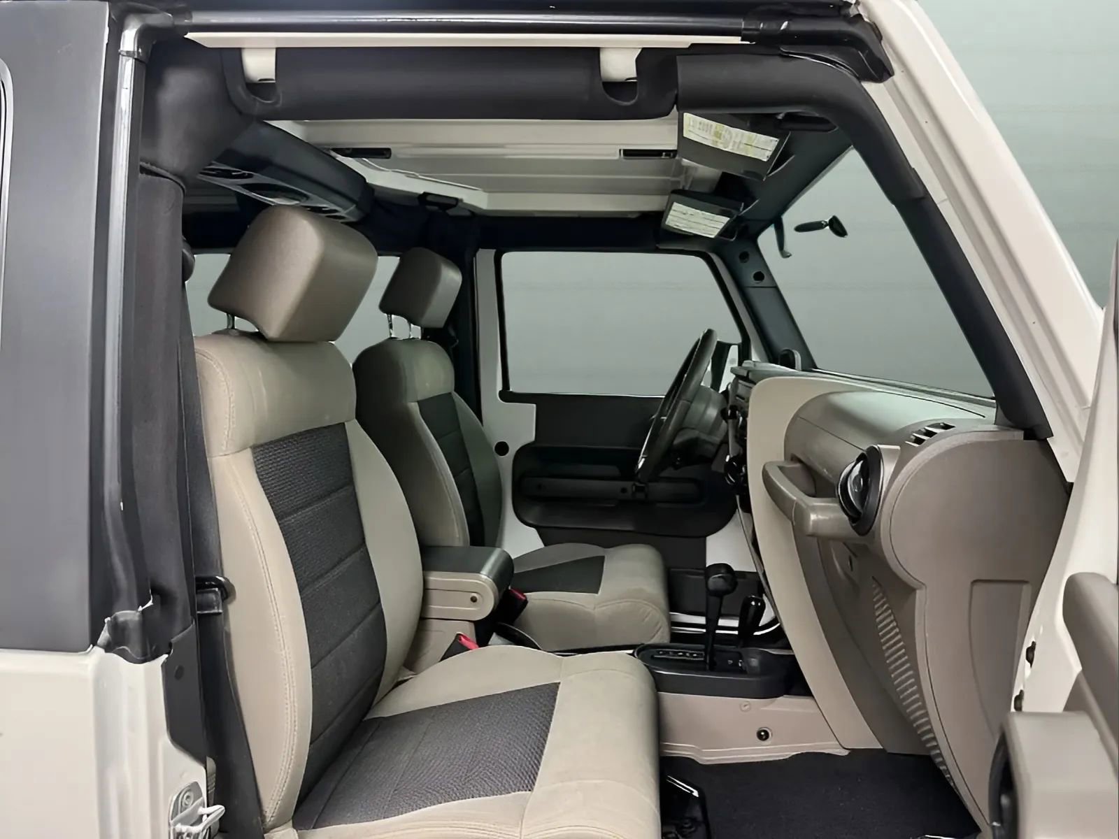 Used 2008 Jeep Wrangler X AWD/4WD image 13