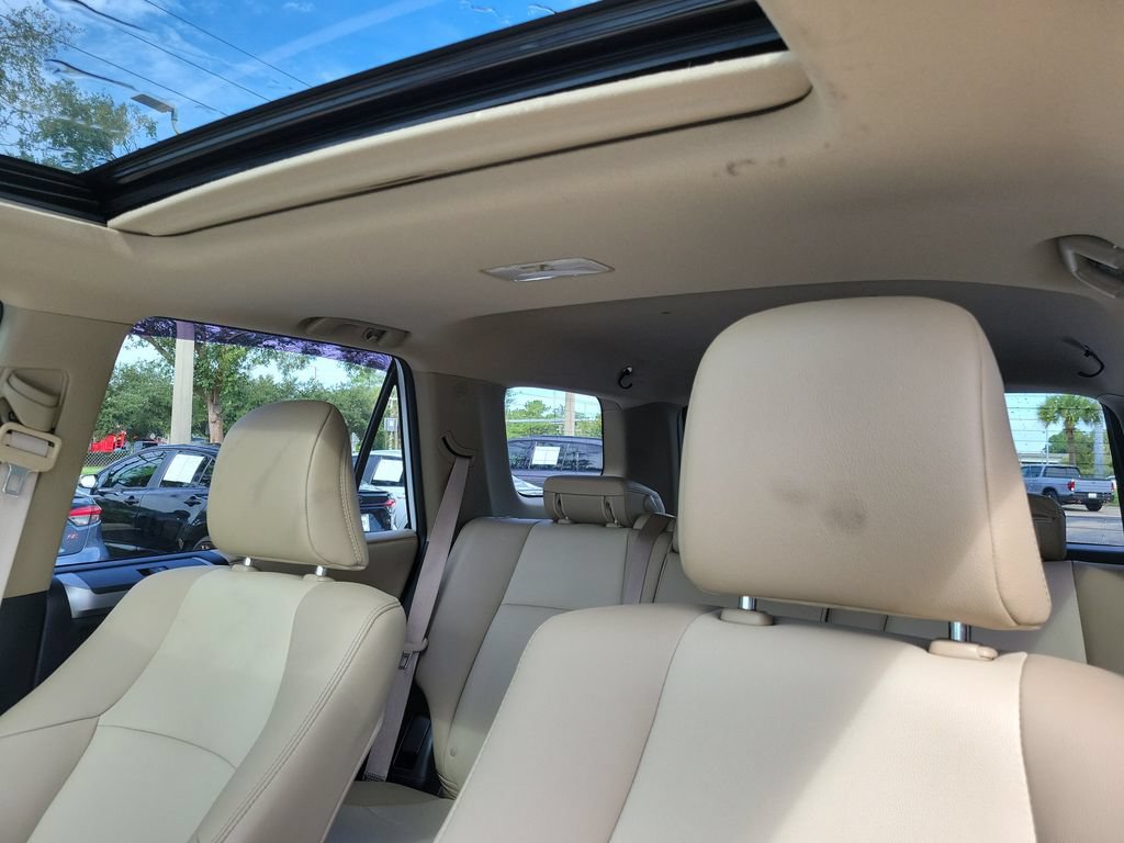 Used 2024 Toyota 4Runner SR5 Premium w/ Moonroof Package AWD/4WD image 25