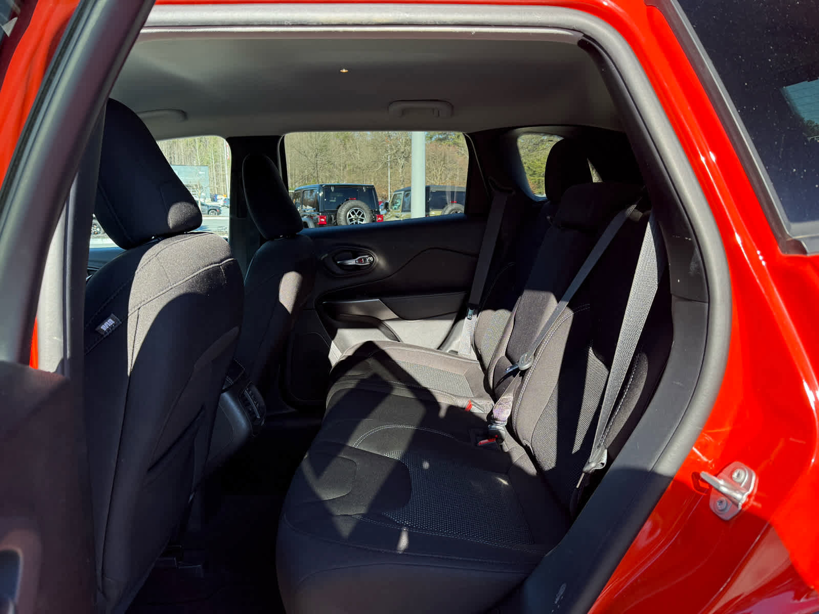 Used 2021 Jeep Cherokee Latitude image 26