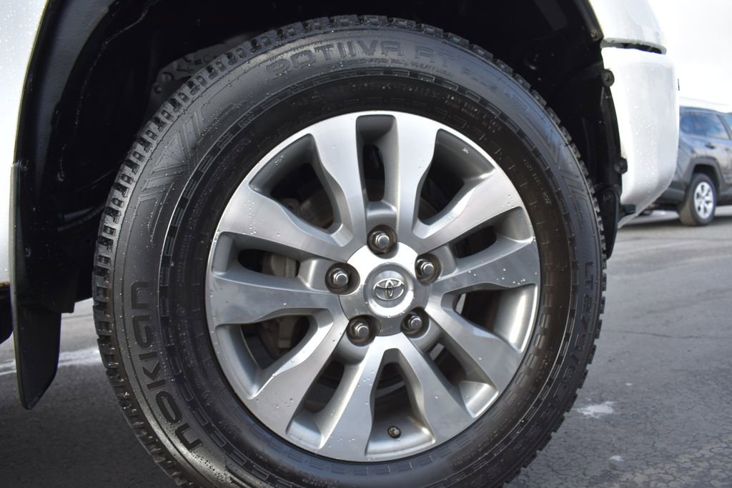 Used 2016 Toyota Tundra Limited image 29