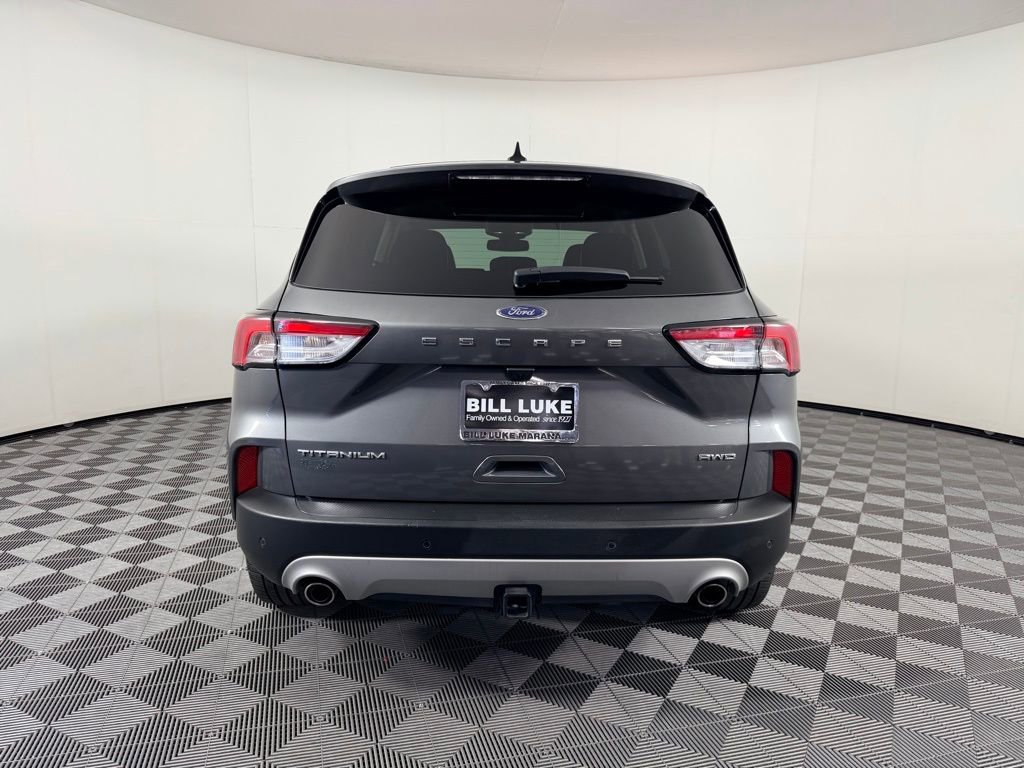 Used 2022 Ford Escape Titanium w/ Class II Trailer Tow Package AWD/4WD image 8