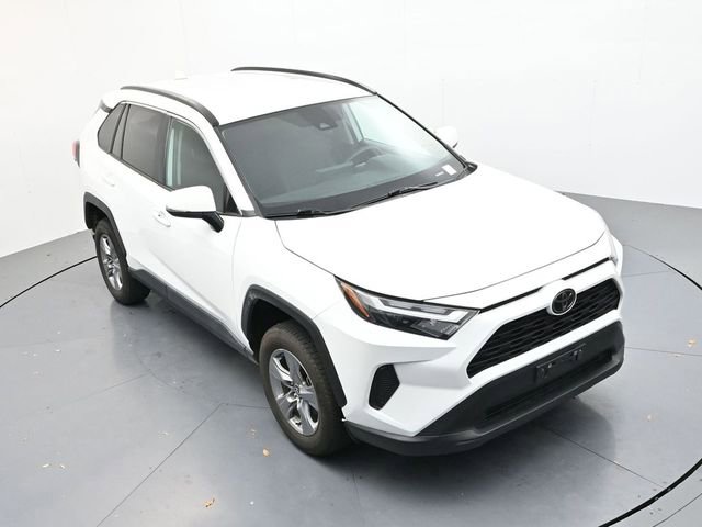 Used 2024 Toyota RAV4 XLE image 29