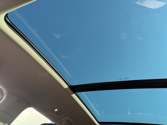 Used 2022 Volkswagen Atlas SE w/ Panoramic Sunroof Package AWD/4WD image 12