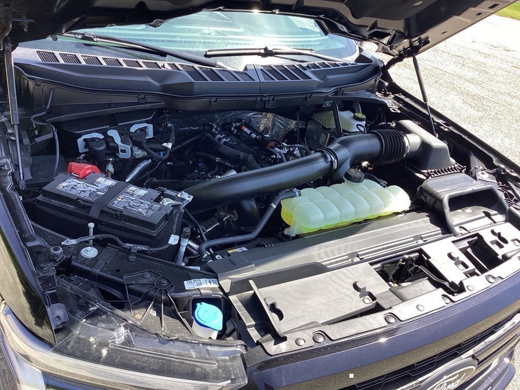 New 2025 Ford F150 Lariat w/ Equipment Group 501A Mid image 17