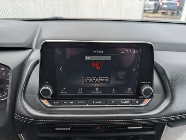 Used 2024 Nissan Rogue SV image 15