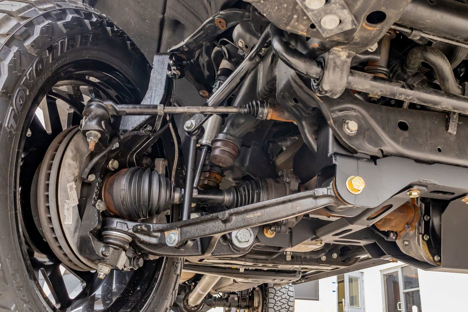 Used 2025 GMC Sierra 2500 AT4X image 14