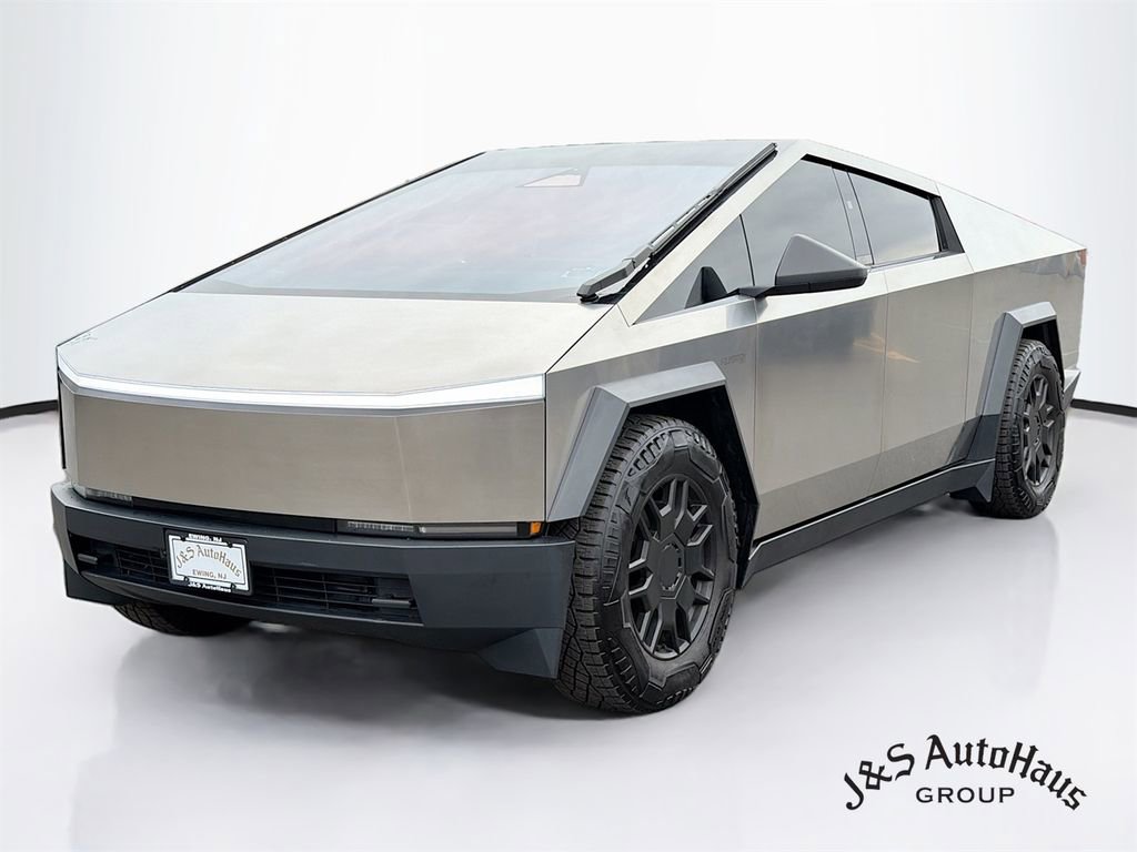 Used 2024 Tesla Cybertruck Cyberbeast AWD/4WD image 3