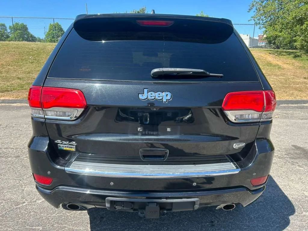 Used 2015 Jeep Grand Cherokee Overland AWD/4WD image 7