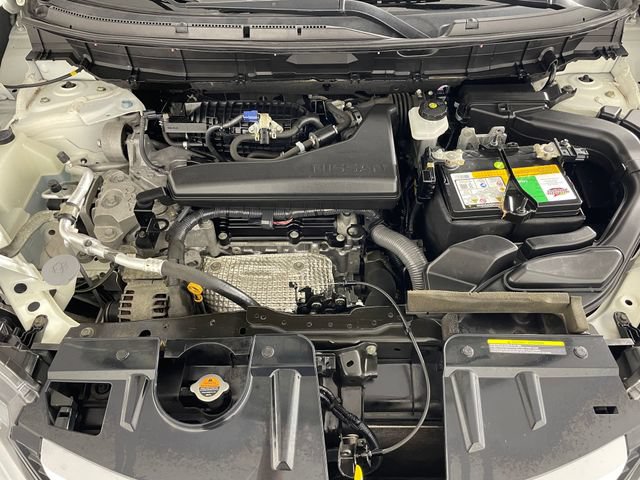 Used 2018 Nissan Rogue SV AWD/4WD image 20