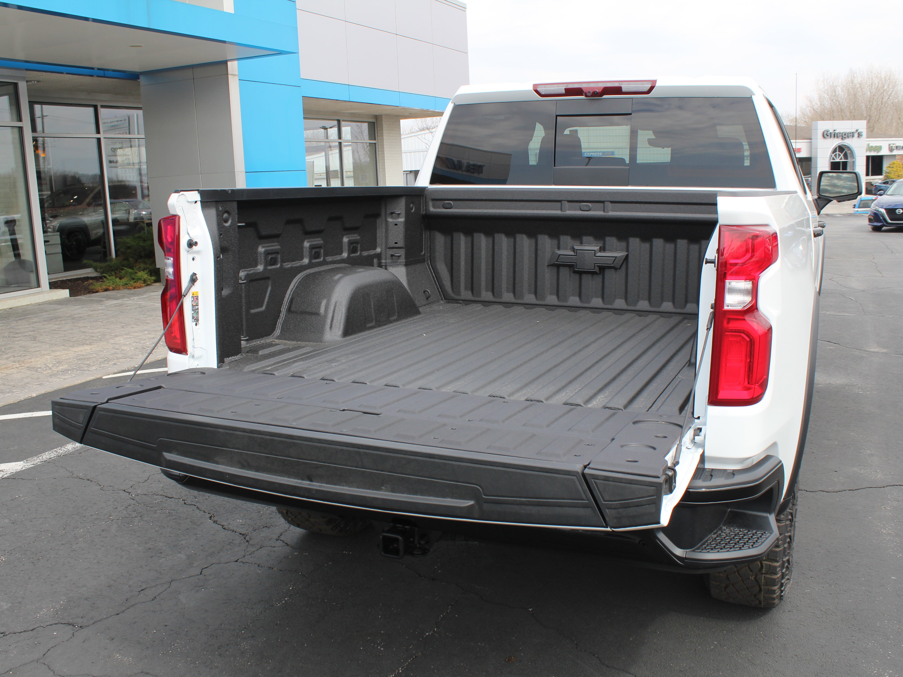 New 2026 Chevrolet Silverado 1500 ZR2 AWD/4WD image 18