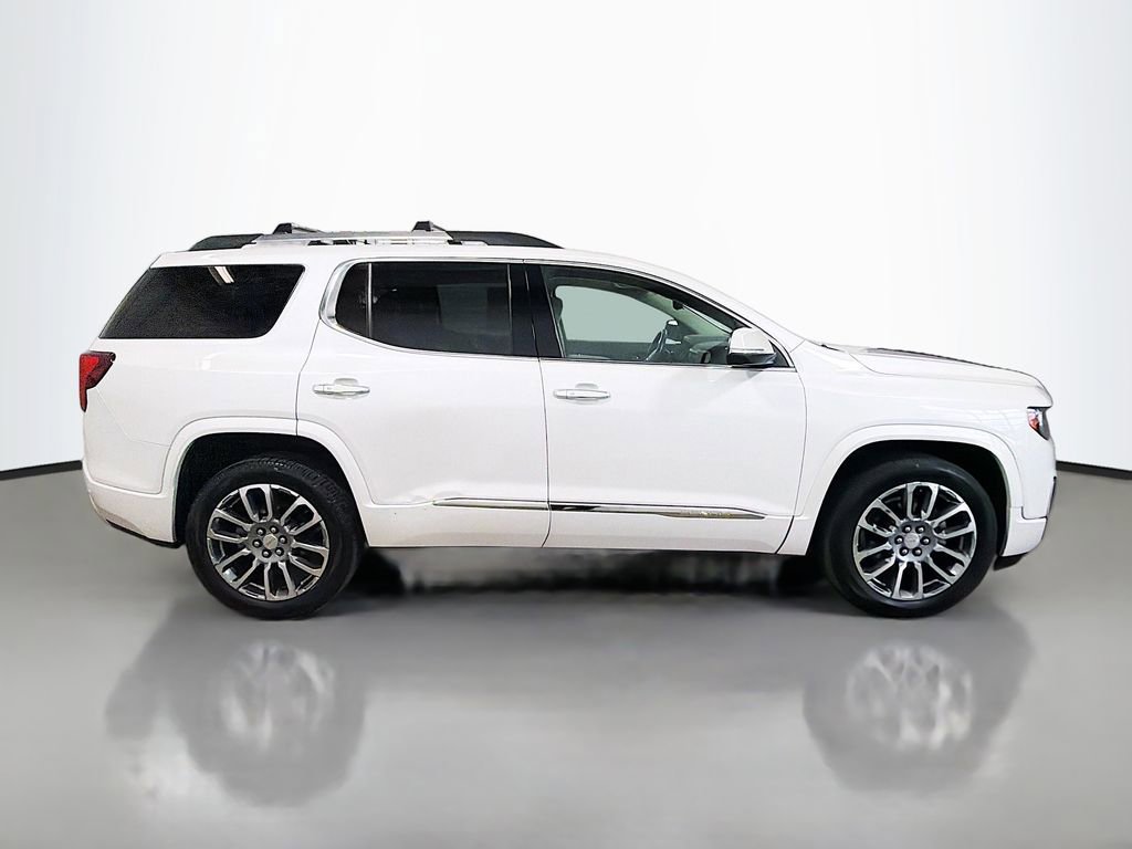 Used 2021 GMC Acadia Denali w/ Denali Ultimate Package image 8