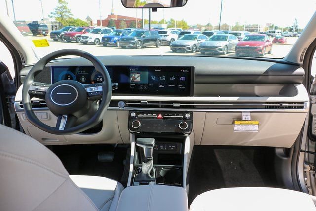 New 2025 Hyundai Tucson SEL image 13