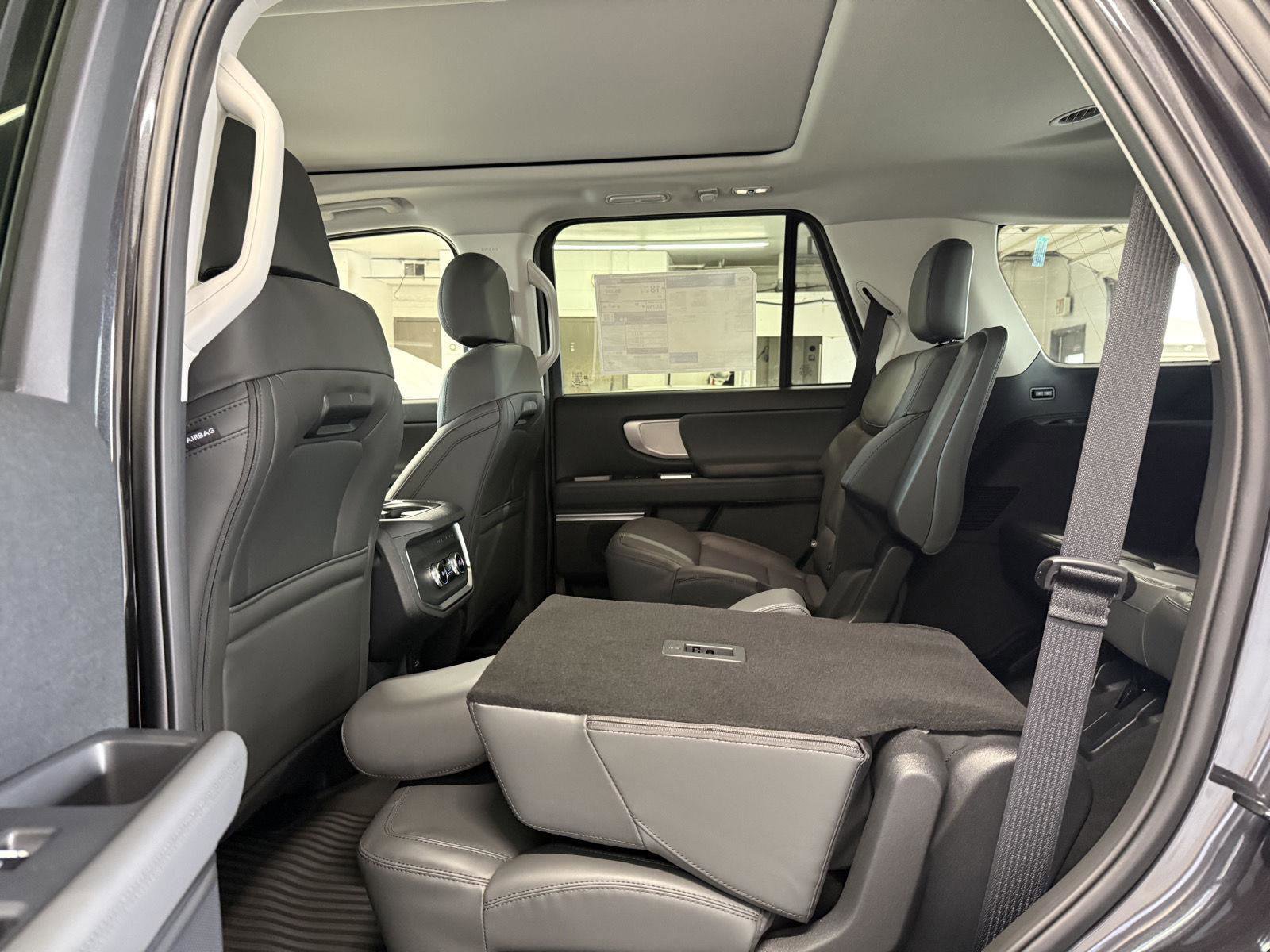 New 2026 Ford Expedition Active image 20