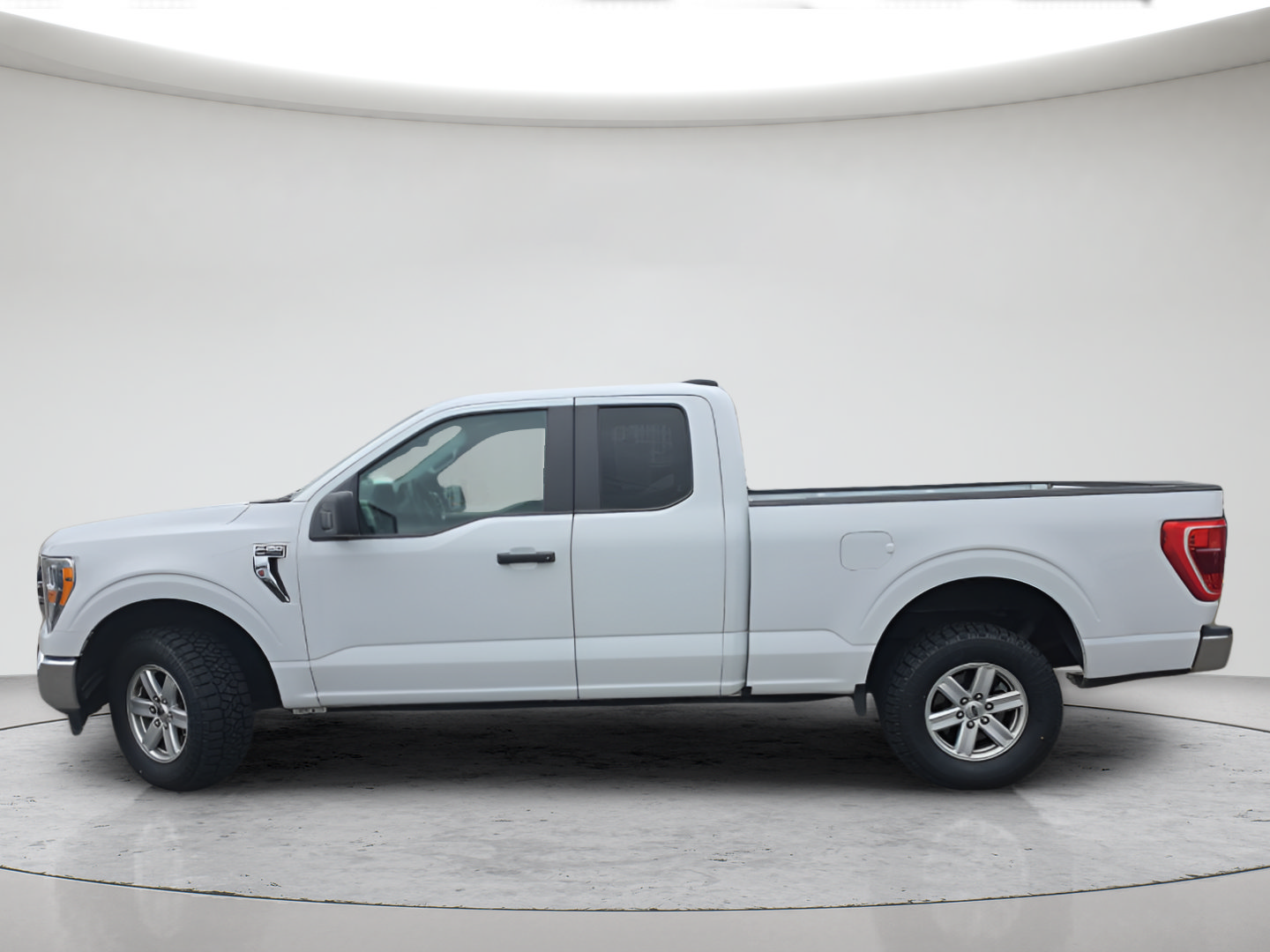 Used 2022 Ford F150 XLT w/ Trailer Tow Package AWD/4WD image 7