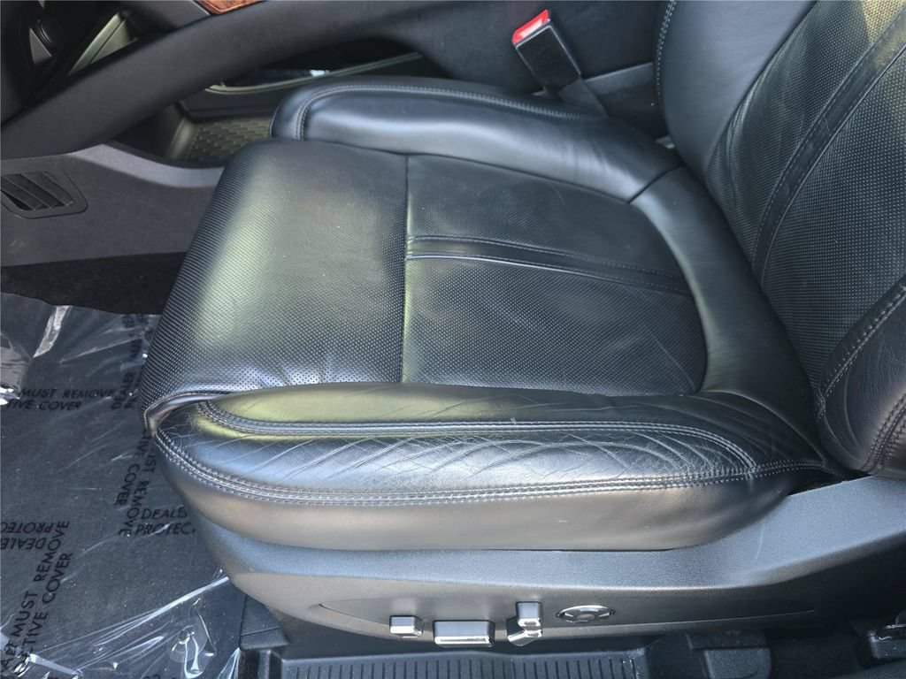 Used 2016 Lincoln MKX Reserve w/ Luxury Package FWD image 19