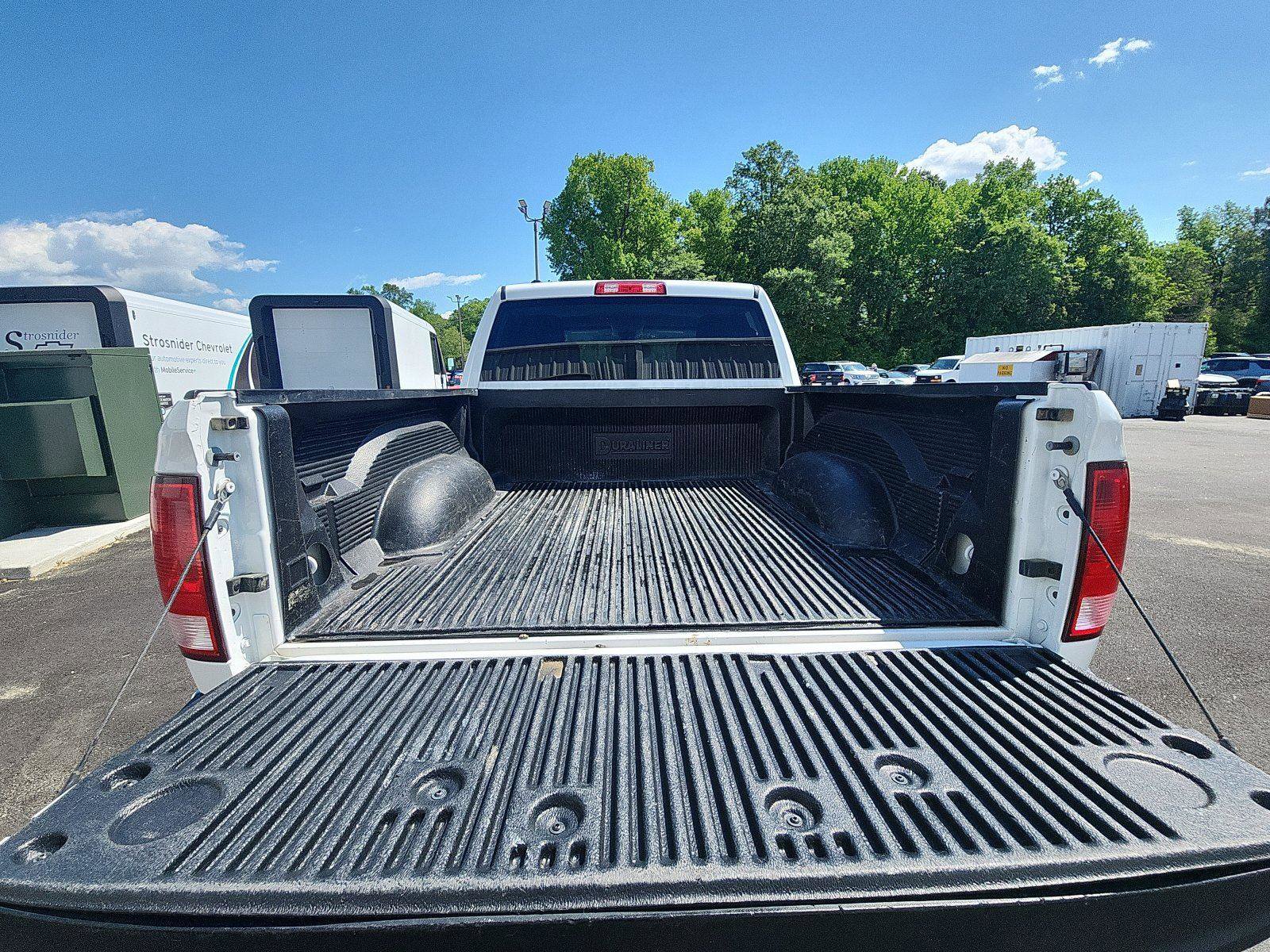 Used 2022 RAM 1500 Classic SLT w/ Protection Group AWD/4WD image 25