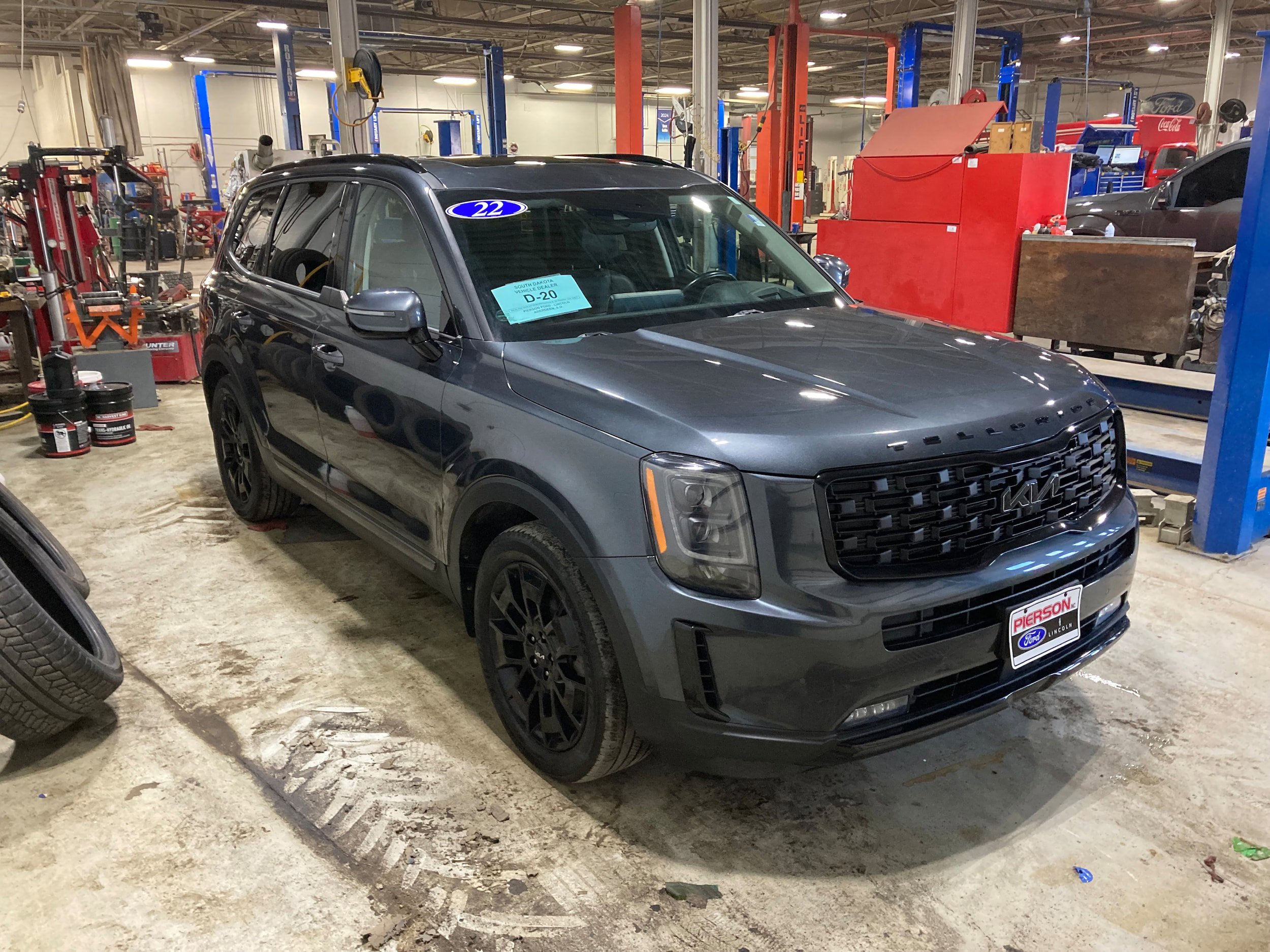 Used 2022 Kia Telluride SX image 3