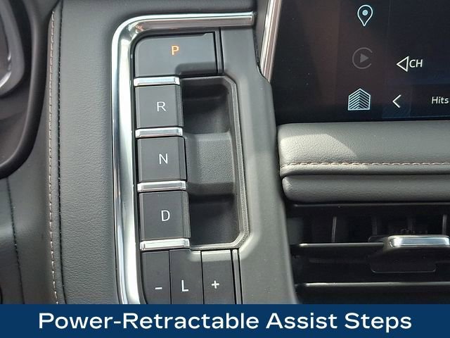 Used 2024 Chevrolet Suburban High Country AWD/4WD image 26