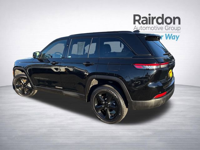 Used 2023 Jeep Grand Cherokee Altitude image 6