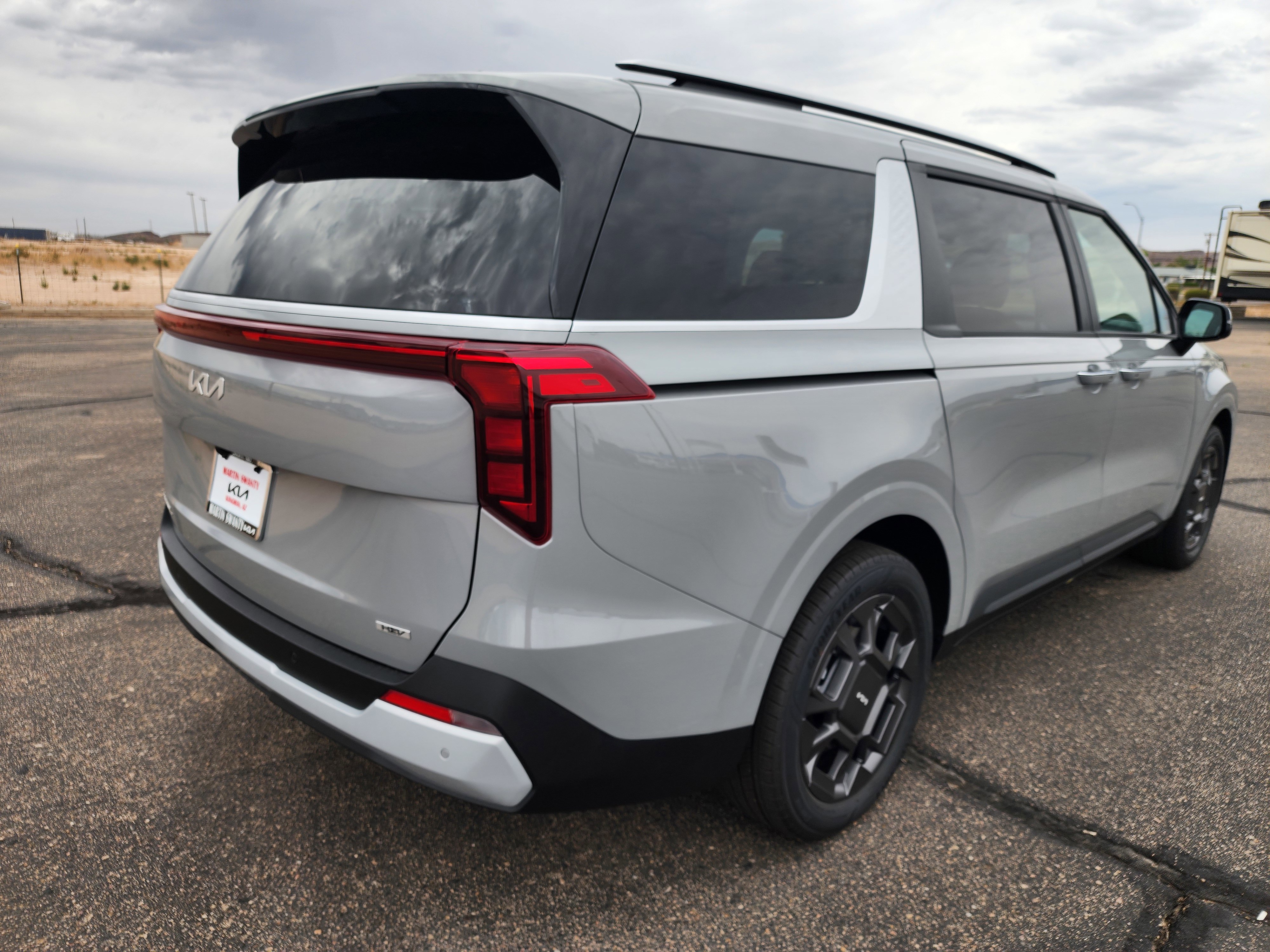 New 2026 Kia Carnival EX image 5