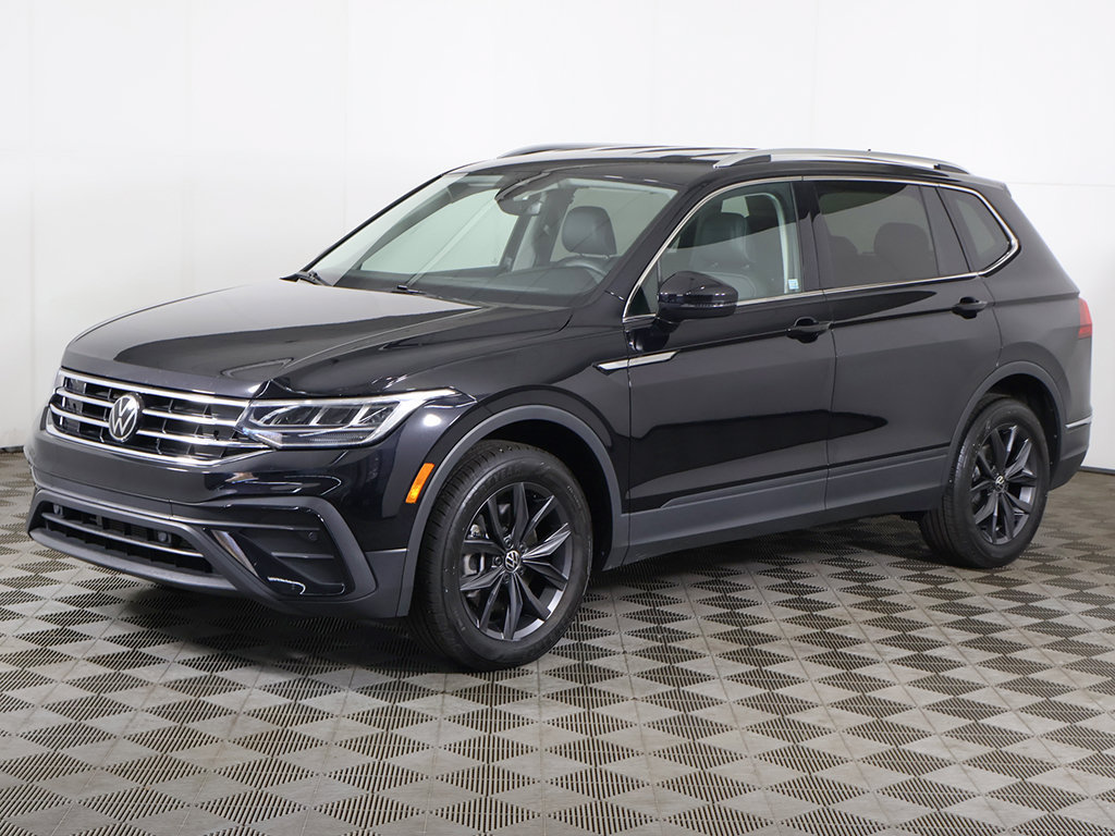 Certified 2024 Volkswagen Tiguan SE AWD/4WD image 8