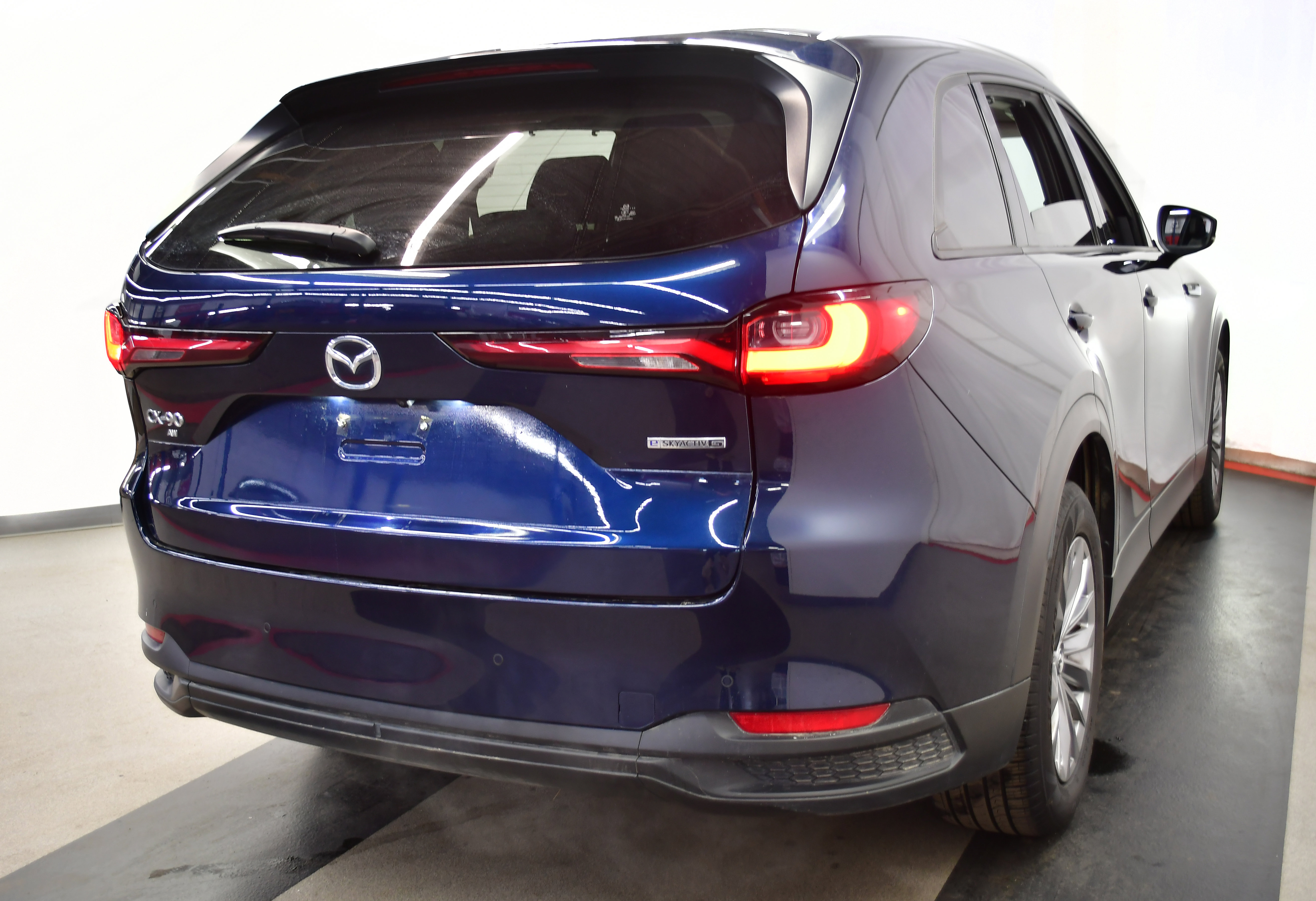 Used 2025 MAZDA CX-90 3.3 Turbo w/ Preferred Package AWD/4WD image 7